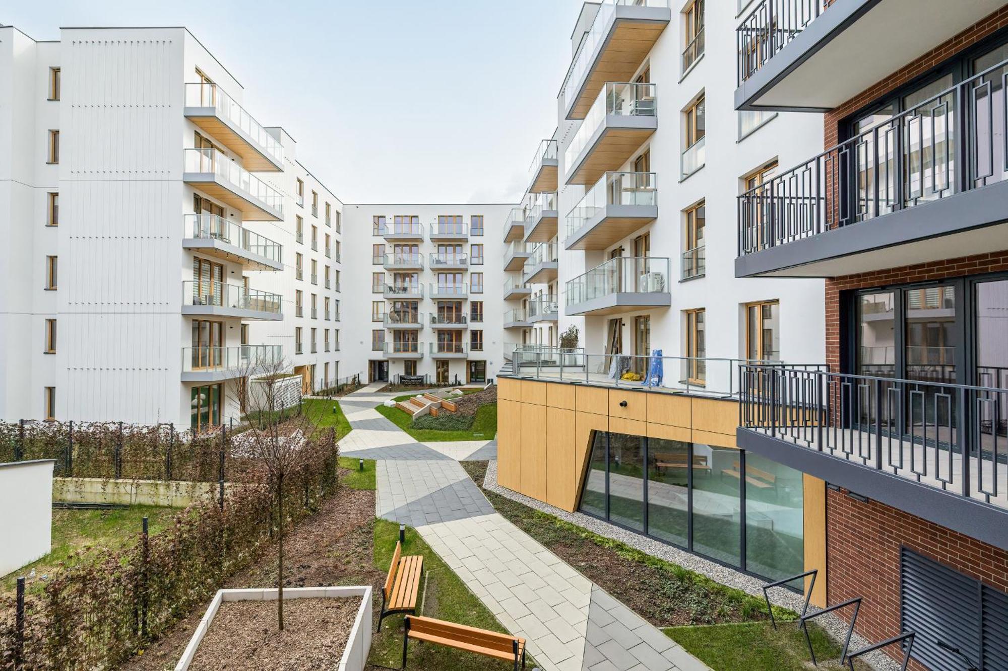 Cozy Apartment Orawska With Balcony By Noclegi Renters Krakow Exterior photo